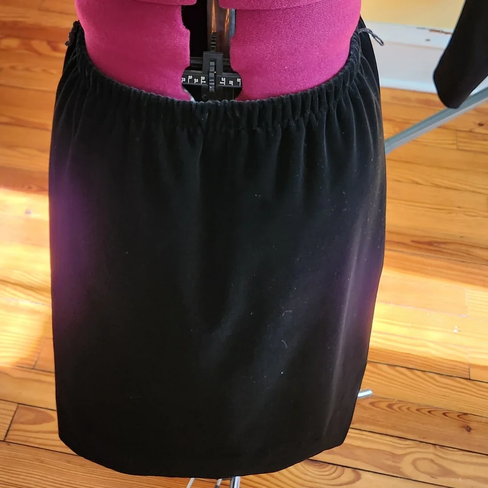 Vintage Black Velvet Pencil Skirt - Picture 3 of 13